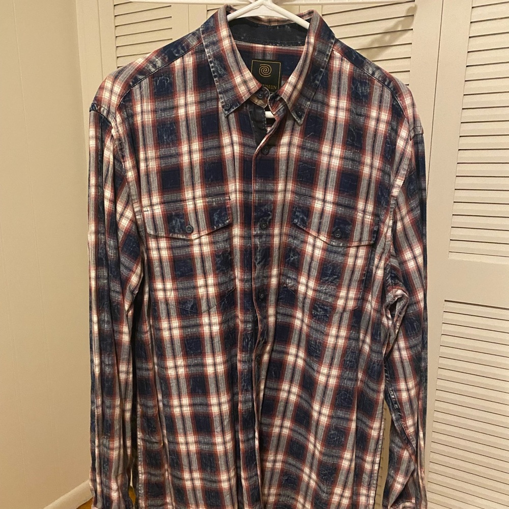 Men’s plaid dress shirt